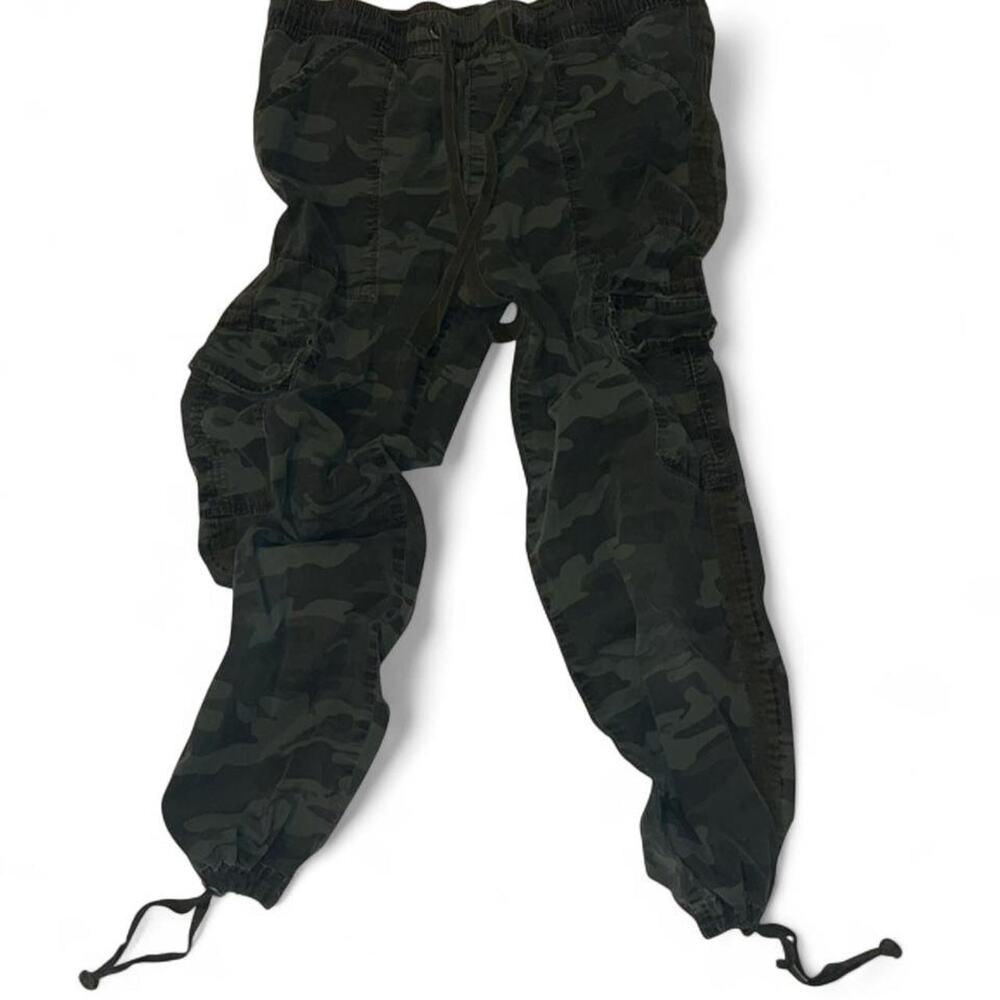 Sanctuary green camo cargo pants